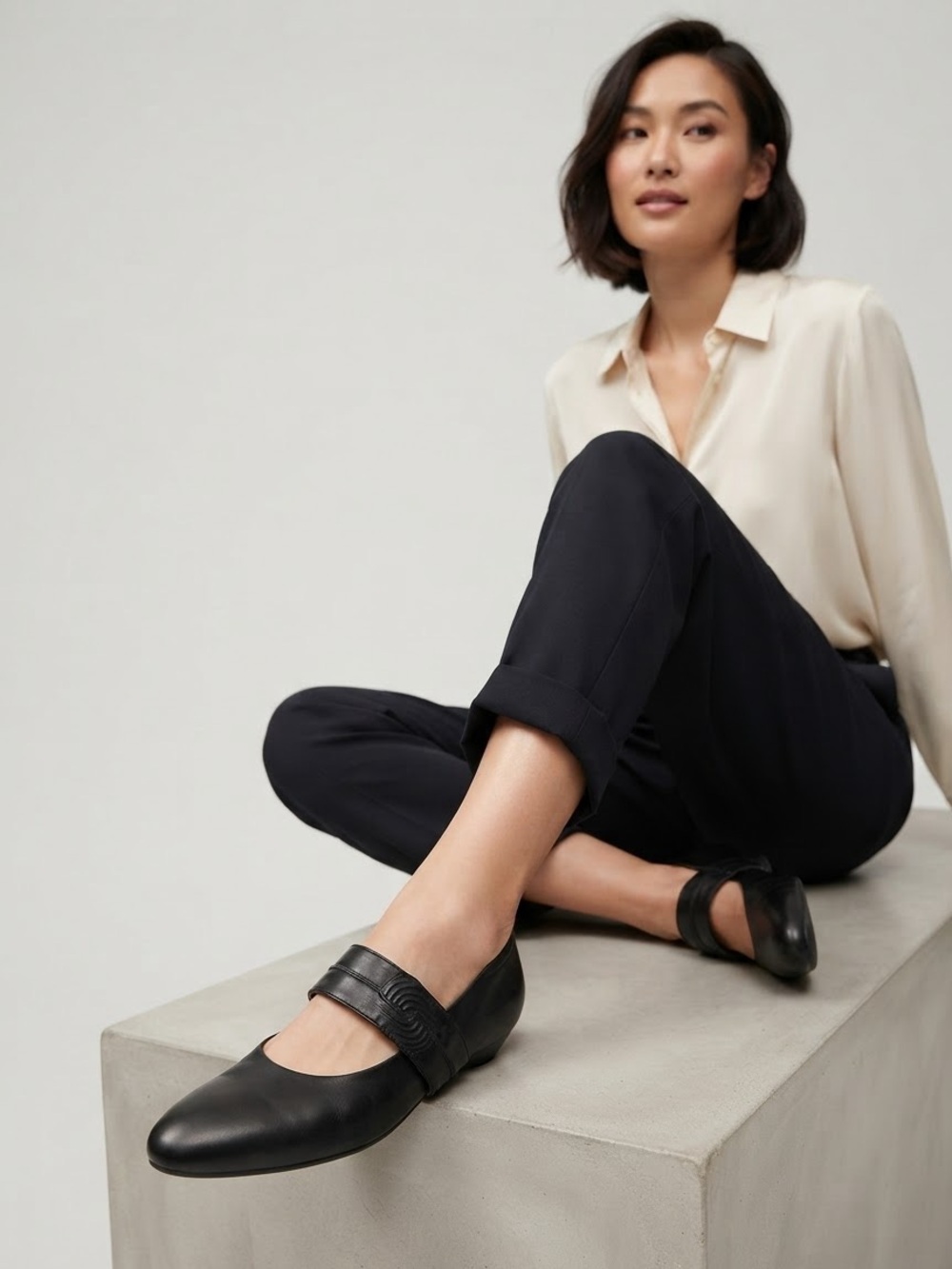 Kumfs Ziera Vail black leather Mary Jane shoes. EU 39
